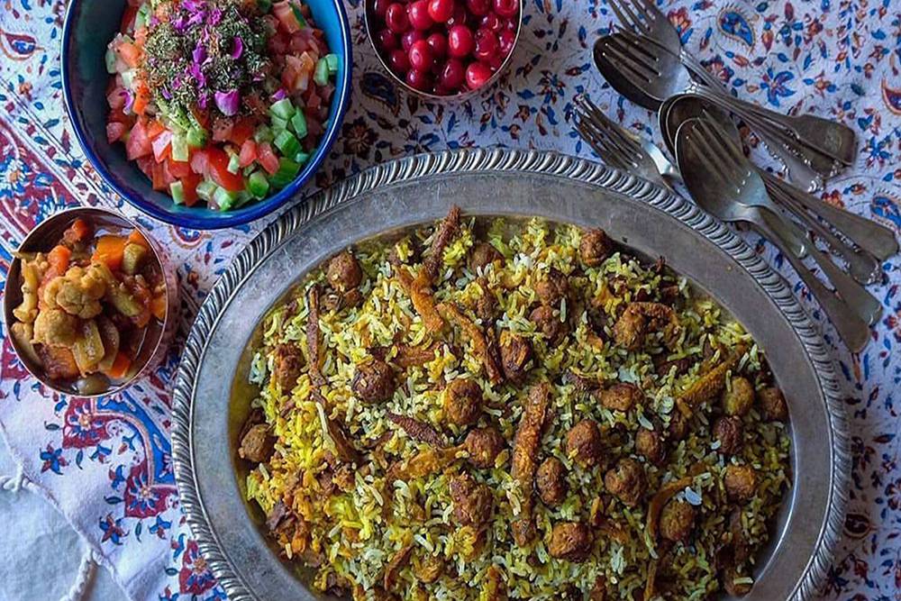 Delicious Persian Food - Kalam-polo Shirazi