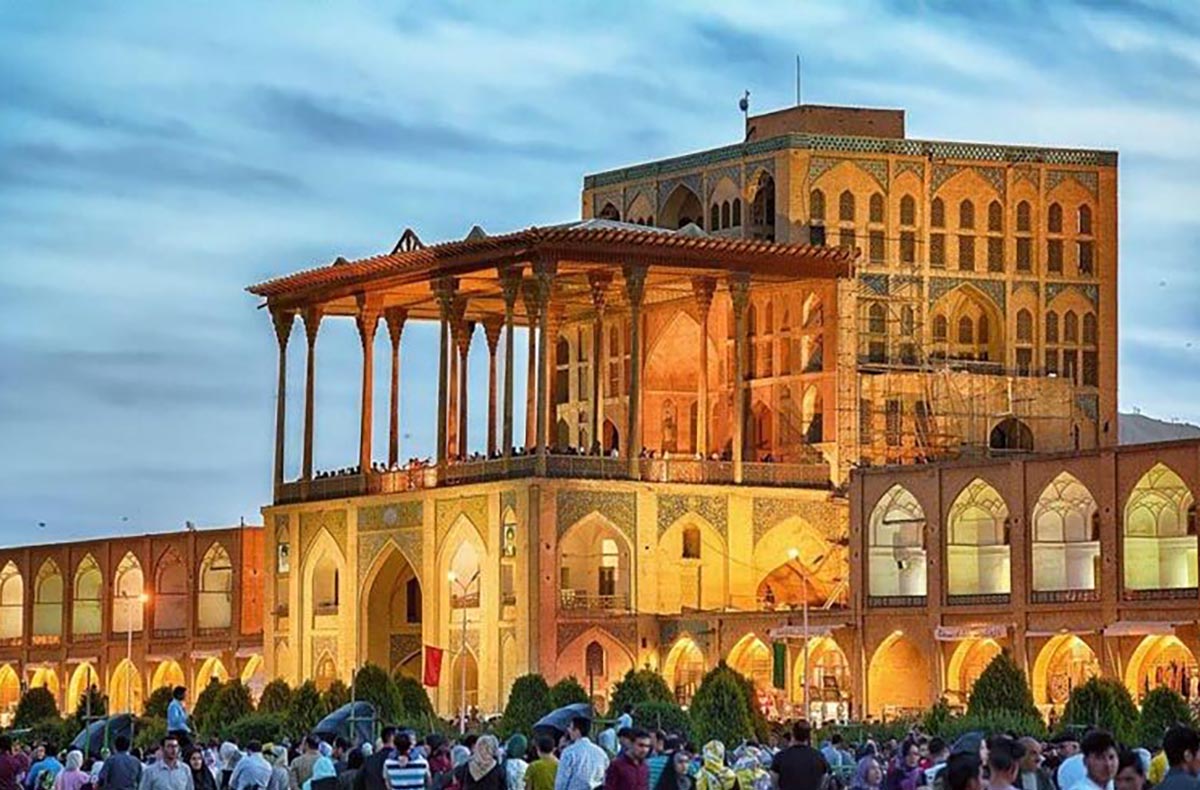 Holiday_Tour_Package-Travel to Iran