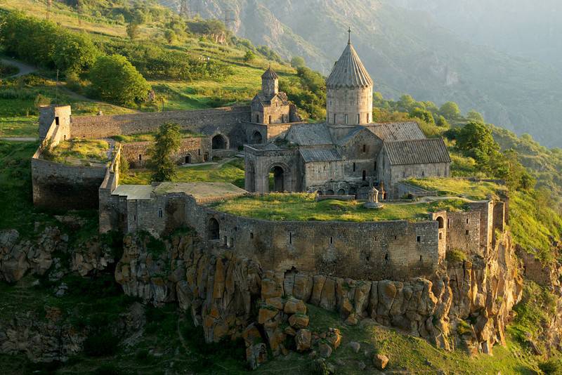 ارمنستان-صومعه-سرای-تاتو