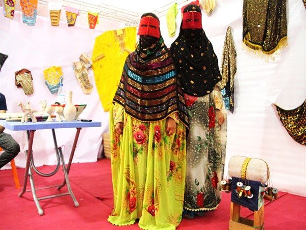 qeshm-souvenir-dress-پارچه‌های سنتی قشم 