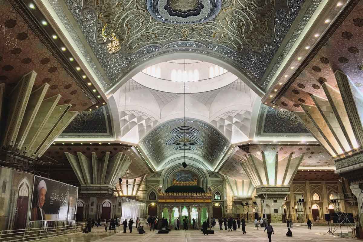 holy-shrine-of-emam-khomeini.jpg