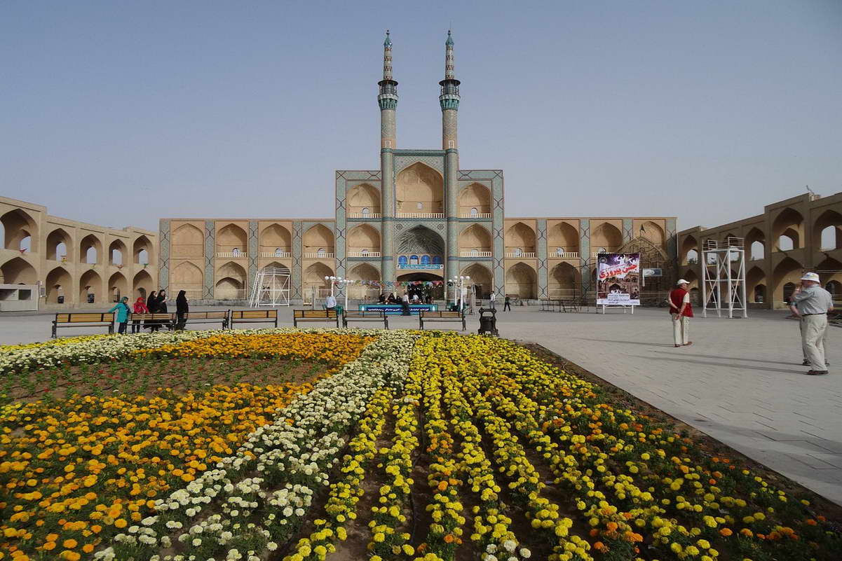 Yazd Amir Chakhmaq Photo by Rhodana 