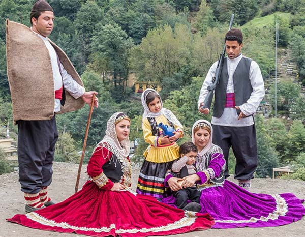 Mazani-Clothing-Iranian-Ethnics